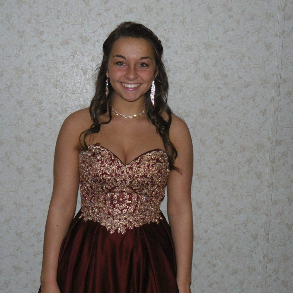 Maroon prom dress
